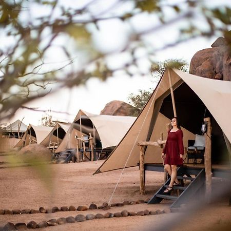 Villa Twyfelfontein Adventure Camp Khorixas Exterior foto