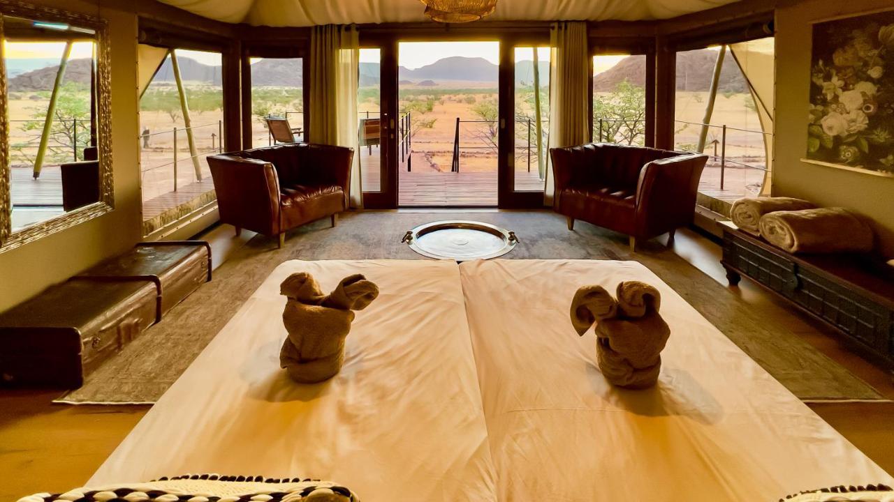 Villa Twyfelfontein Adventure Camp Khorixas Exterior foto