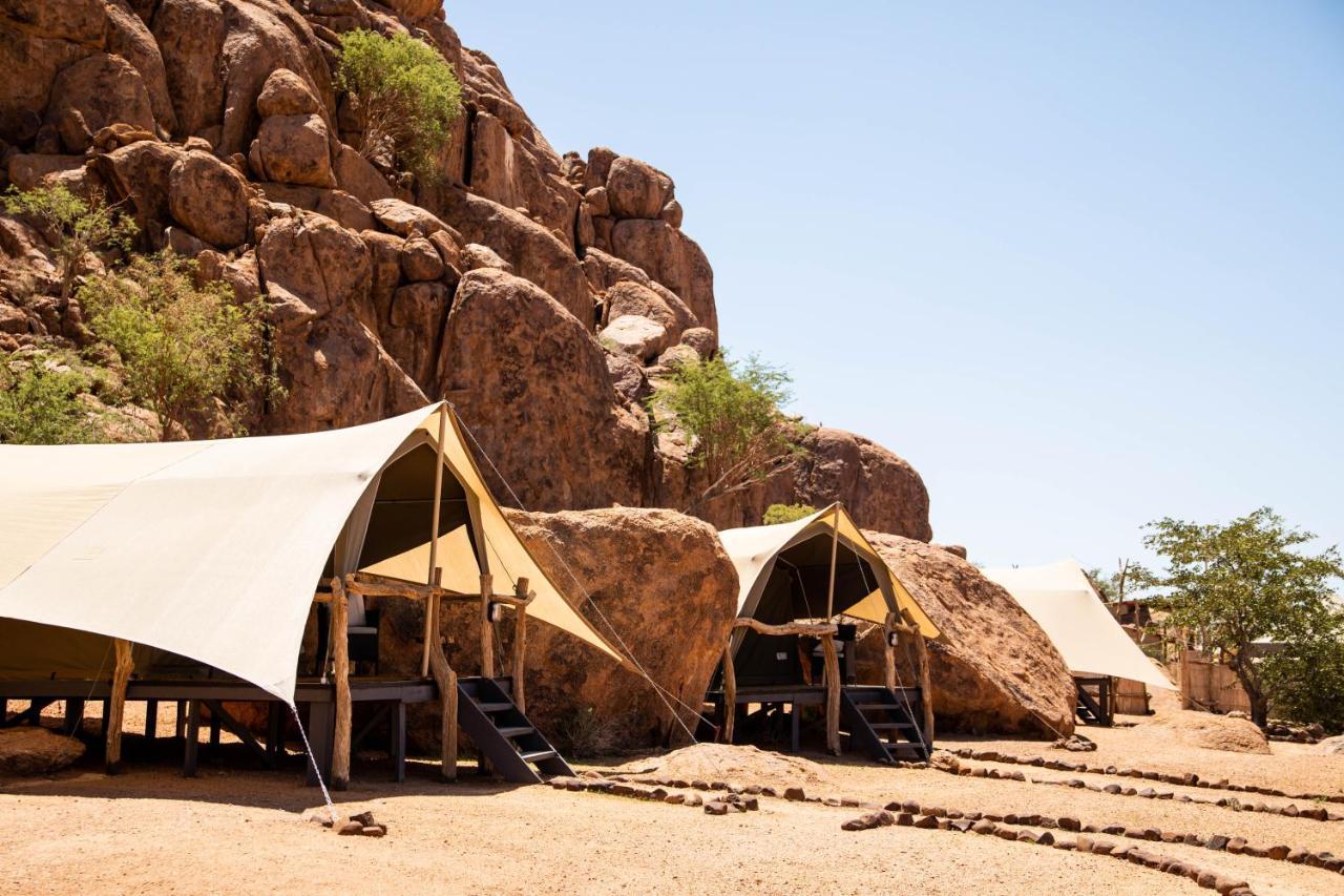 Villa Twyfelfontein Adventure Camp Khorixas Exterior foto